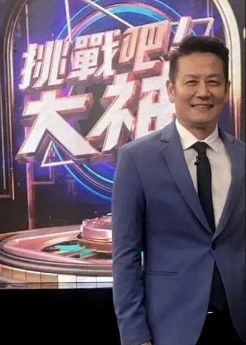 【实锤爆料】 抖音283万粉网红[DJNico爱跳舞]被金主性爆操内射视频流出！完美露脸！衣服和脐钉一模一样，实锤无疑！ - 小白菜